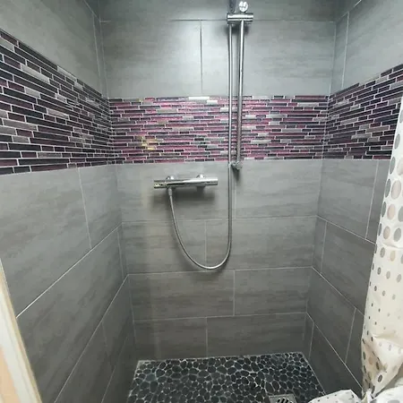 Duplex Tout Neuf Apartment *